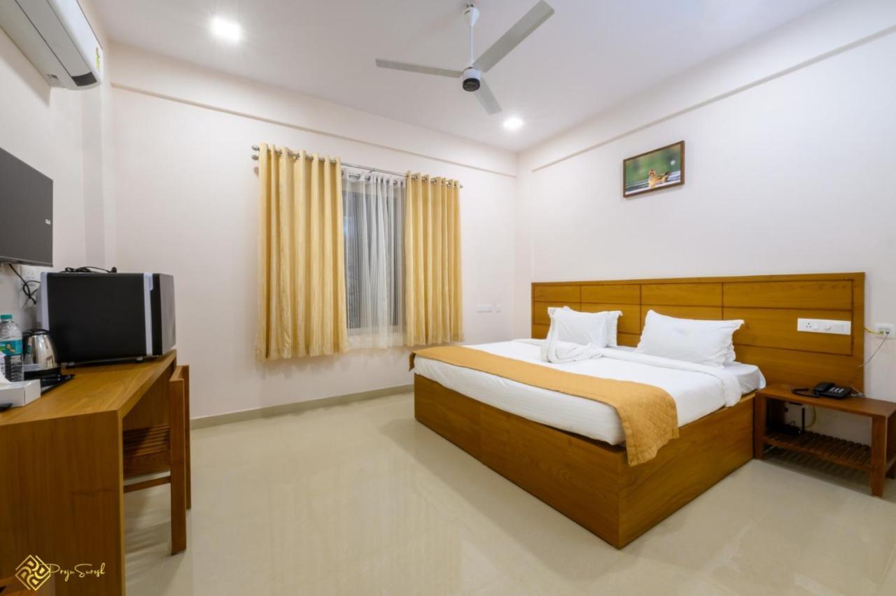 Daffodils Luxury Airport Suites Kochi Exterior foto