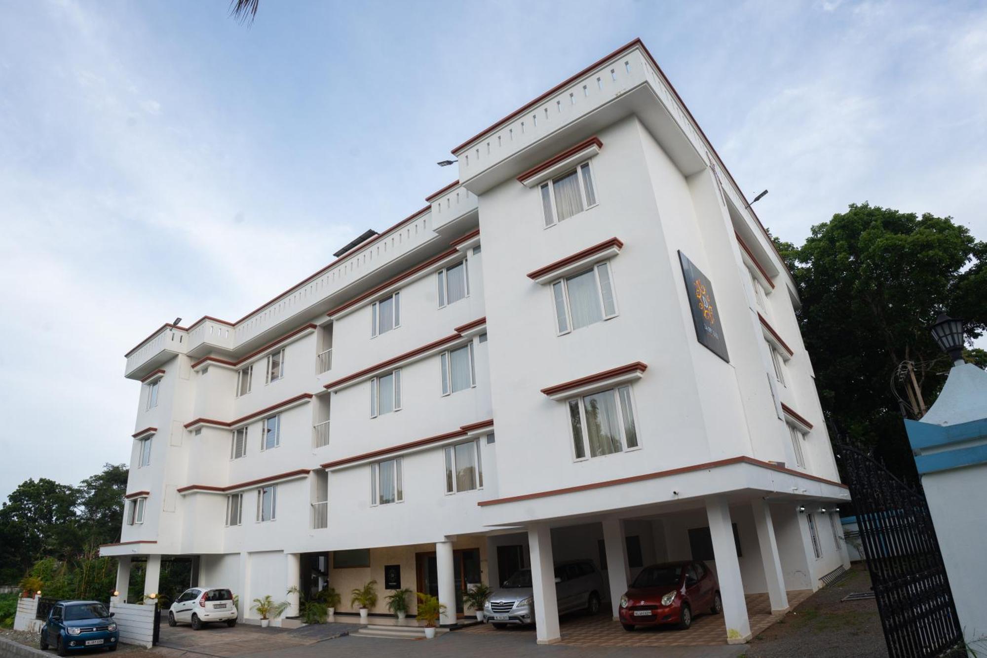 Daffodils Luxury Airport Suites Kochi Exterior foto